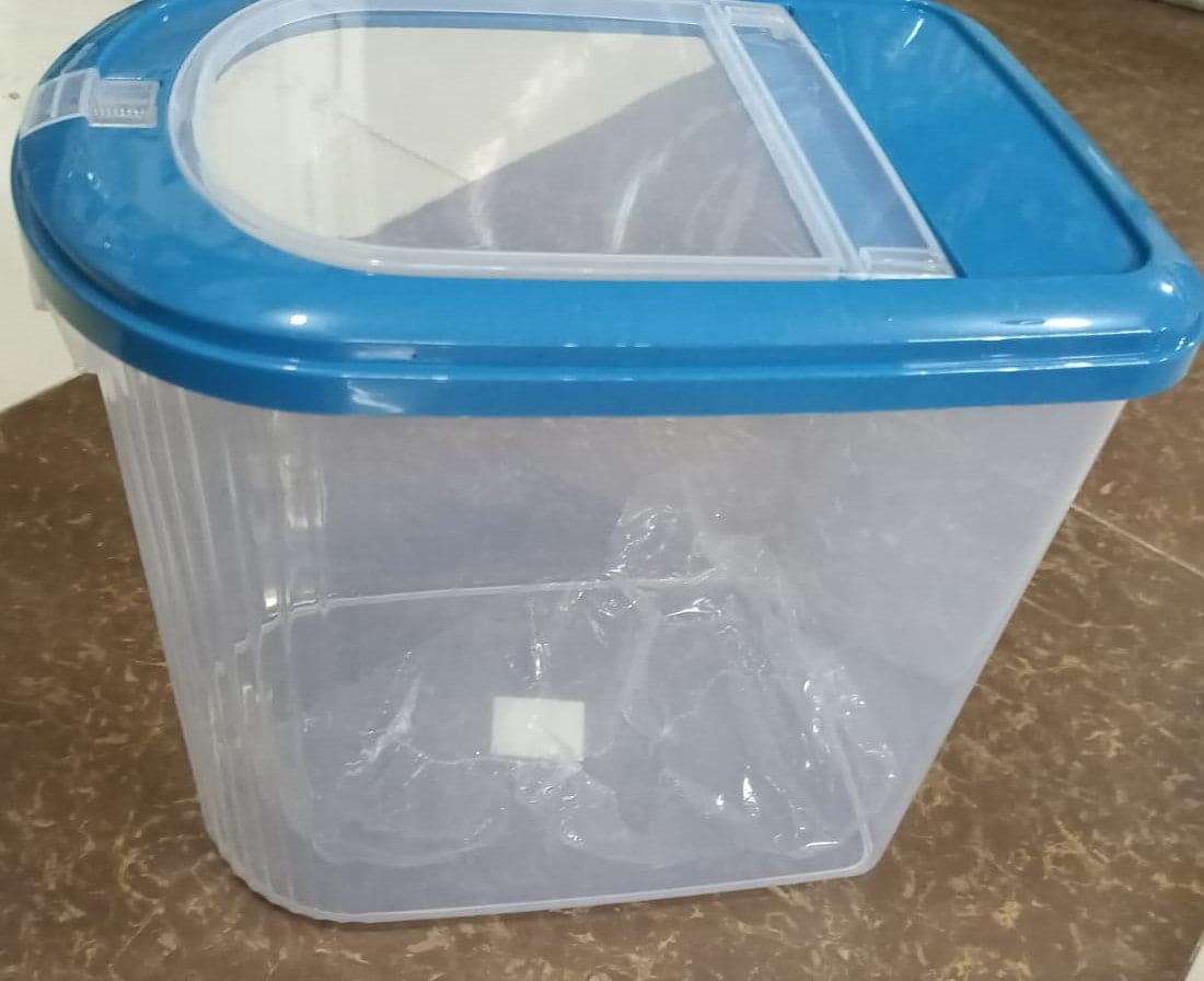 10Kg Caddy Rice Bucket With Lid, Multipurpose Grain Container, Transparent Cereal Food Jar, Dry Food Storage Box, Food Tank Rice Organizer, Kitchen Food Bin With Locking Lid 10Kg Caddy Rice Bucket With Lid, Multipurpose Grain Container, Transparent Cereal Food Jar, Dry Food Storage Box, Food Tank Rice Organizer, Kitchen Food Bin With Locking Lid